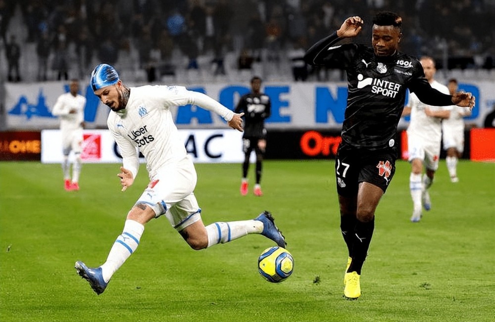 摩纳哥：欧冠赛场的“黑马狂想曲”